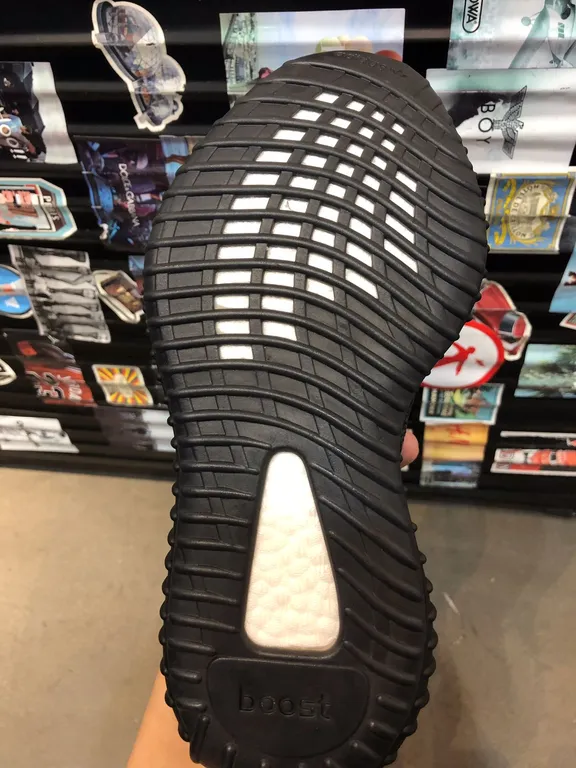 Yeezy Shoe 